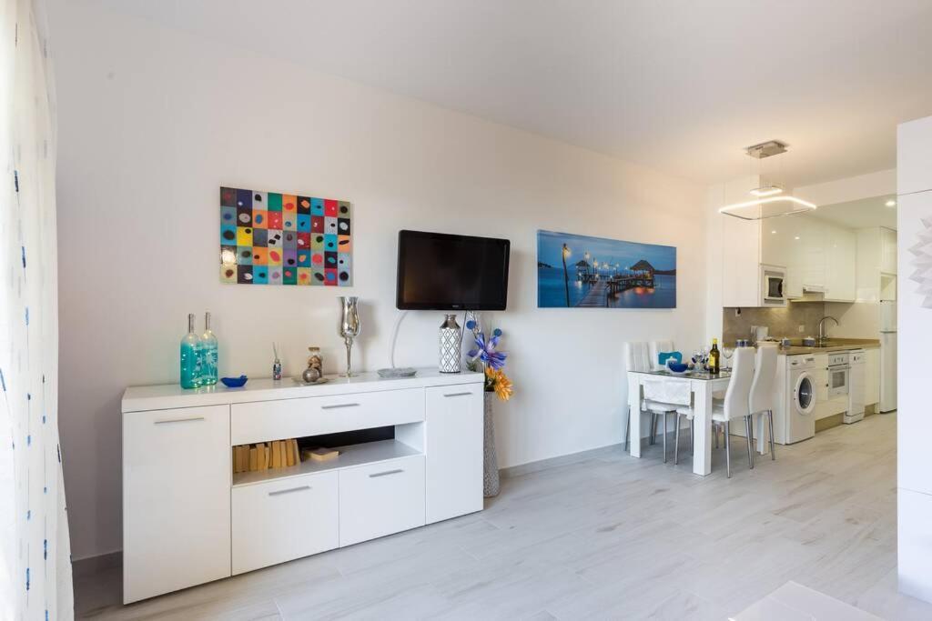 Sol Apartment - C&G Benal Beach Benalmádena Extérieur photo