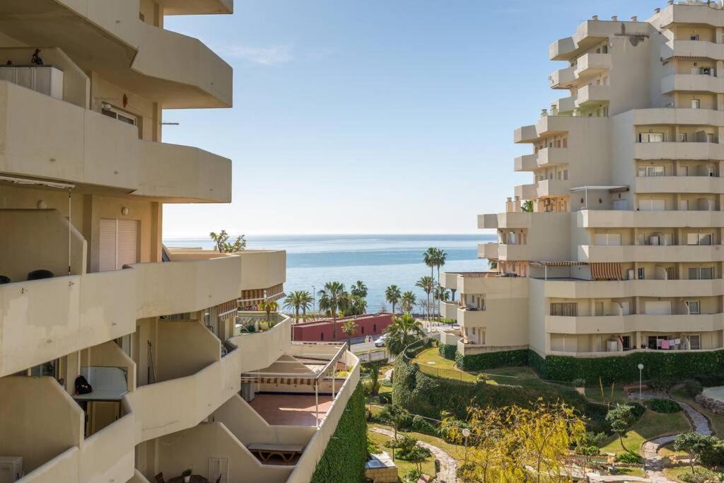 Sol Apartment - C&G Benal Beach Benalmádena Extérieur photo